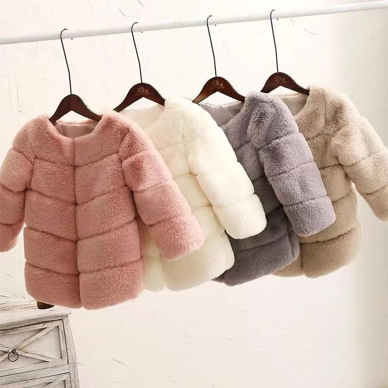 Parkas Winter Season Girl New Fur Lapel Collar Thickening Cowboy Coat Plush Outerwear Fashion 2025 Long Sleeve Cool 80-150CM Top
Parkas Winter Season Girl New Fur Lapel Collar Thickening Cowboy Coat Plush Outerwear Fashion 2025 Long Sleeve Cool 80-150CM Top