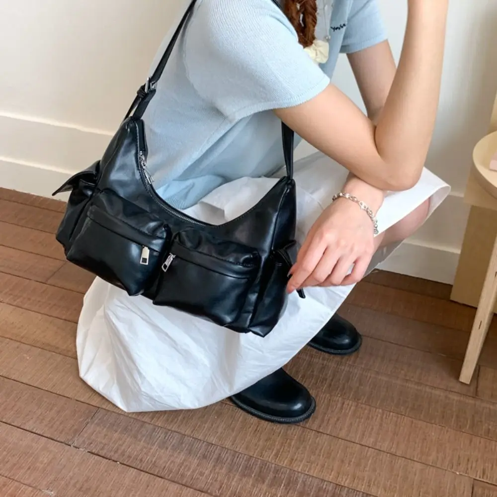 Portable Y2K Retro Shoulder Bag Fashion Spicy Girl Armpit Bag Handbag Korean MotorcycleBag Shopping
Portable Y2K Retro Shoulder Bag Fashion Spicy Girl Armpit Bag Handbag Korean MotorcycleBag Shopping