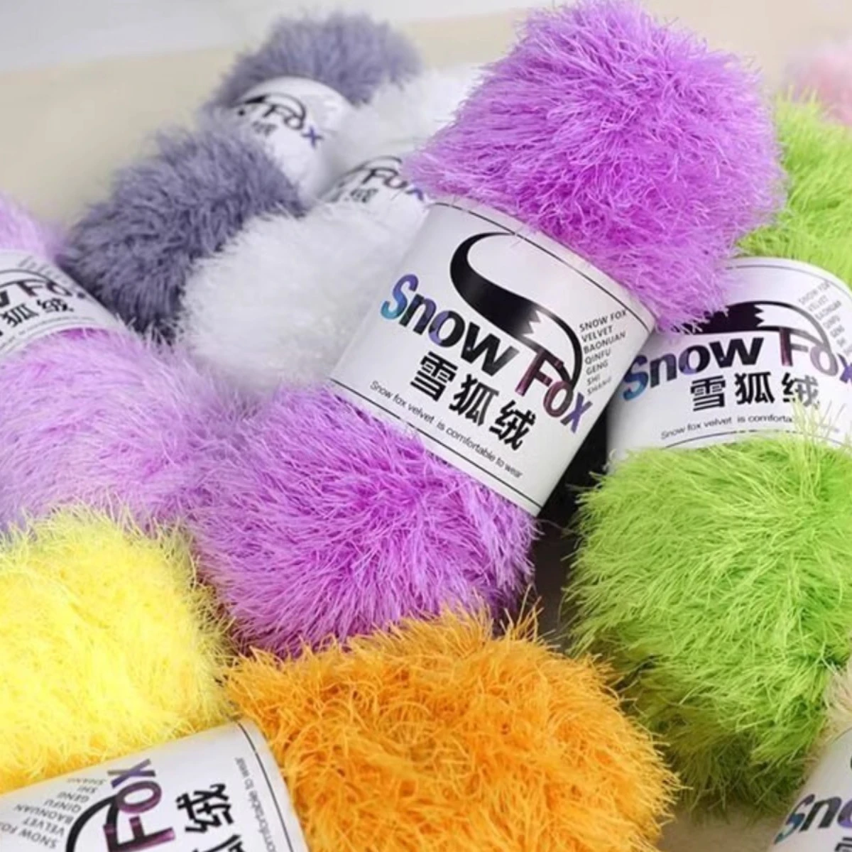 4Balls 400g Imitation Mink Fur Yarn Thread Hand-Woven Suitable for Knitting Outwear Pajamas Scarf Hat Shawl Vest
4Balls 400g Imitation Mink Fur Yarn Thread Hand-Woven Suitable for Knitting Outwear Pajamas Scarf Hat Shawl Vest