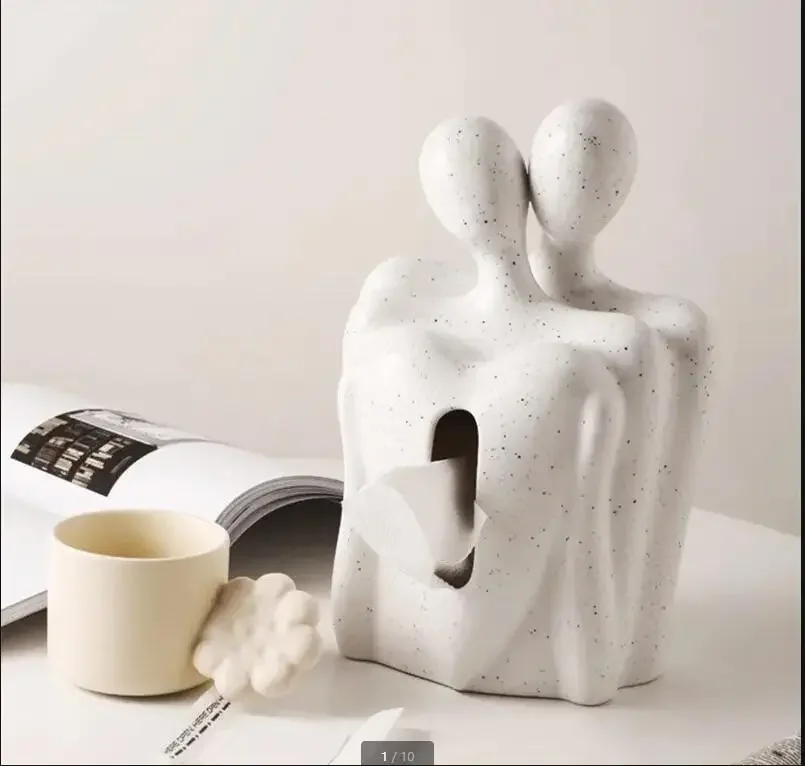 Creative Ceramic Tissue Box Decoration Living Room Table Tissue Storage Box Lovers Handicraft Paper Box Home Decoration Art
Creative Ceramic Tissue Box Decoration Living Room Table Tissue Storage Box Lovers Handicraft Paper Box Home Decoration Art