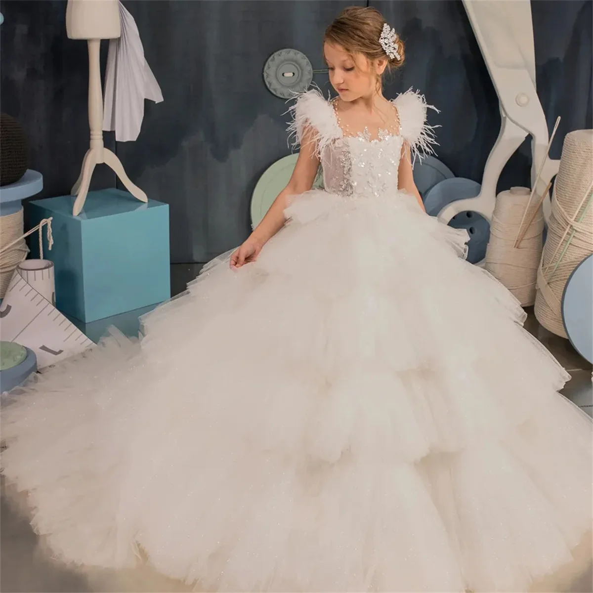 Flower Girl Dress White Layered Tulle Puffy Beaded Applique Wedding Simple Child Communion Birthday Party First Princess Dress
Flower Girl Dress White Layered Tulle Puffy Beaded Applique Wedding Simple Child Communion Birthday Party First Princess Dress