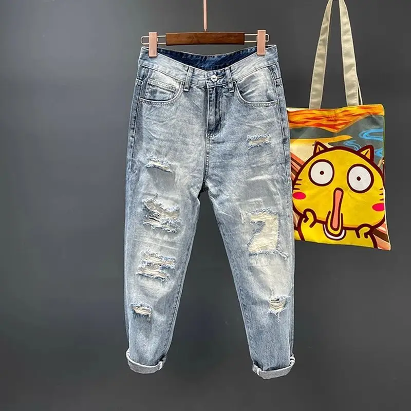 Harajuku Fashion Korean Style Luxury Brand Men's Casual Slim Jeans Denim Pants with Holes Classic Ripped Jeans Cowboy Pants
Harajuku Fashion Korean Style Luxury Brand Men's Casual Slim Jeans Denim Pants with Holes Classic Ripped Jeans Cowboy Pants
