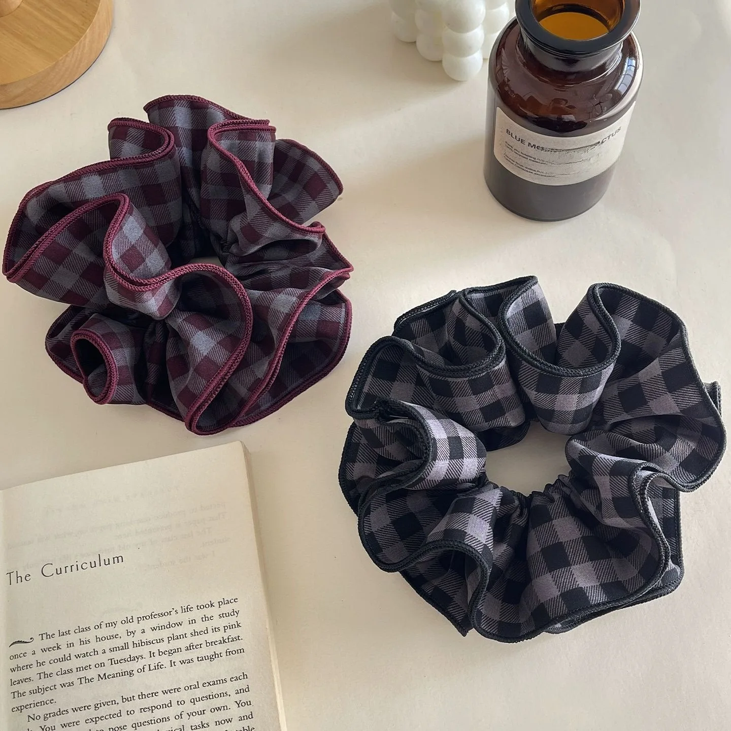 2026 Retro Plaid Fabric Scrunchies Women Girls Cute Elastic Hair Band Accessories Tie Hair Ring Rope Headdress Headwear Ornament
2026 Retro Plaid Fabric Scrunchies Women Girls Cute Elastic Hair Band Accessories Tie Hair Ring Rope Headdress Headwear Ornament