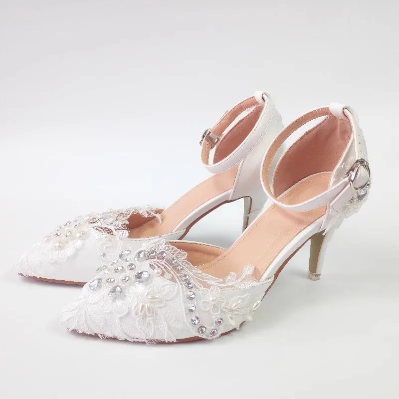 High-heeled sandals summer new pointed lace pearl rhinestone mesh wedding shoes banquet dress large size small size women's shoe
High-heeled sandals summer new pointed lace pearl rhinestone mesh wedding shoes banquet dress large size small size women's shoe