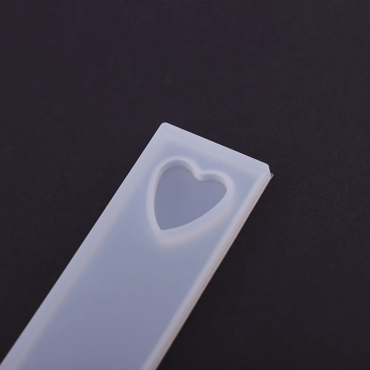 5Pcs Heart Shape Bookmark Molds DIY Silicone Casting Mould White High Quality Smooth Surface Perfect Choice DIY Bookmark Mold
5Pcs Heart Shape Bookmark Molds DIY Silicone Casting Mould White High Quality Smooth Surface Perfect Choice DIY Bookmark Mold