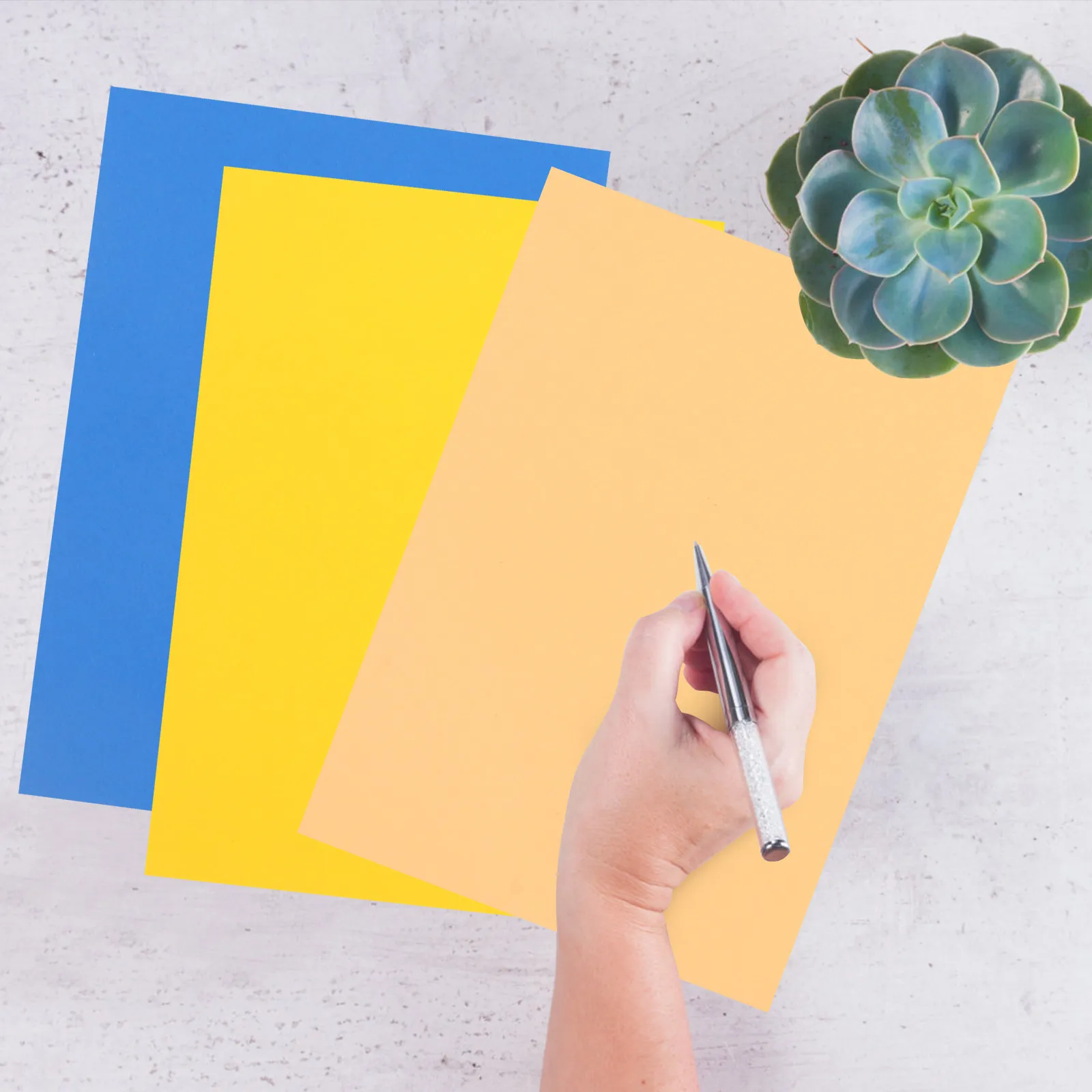 100Pcs Multicolor Construction Paper Sheets Vibrant Colored Cardstock for DIY Origami Folding Scrapbooking School Art
100Pcs Multicolor Construction Paper Sheets Vibrant Colored Cardstock for DIY Origami Folding Scrapbooking School Art