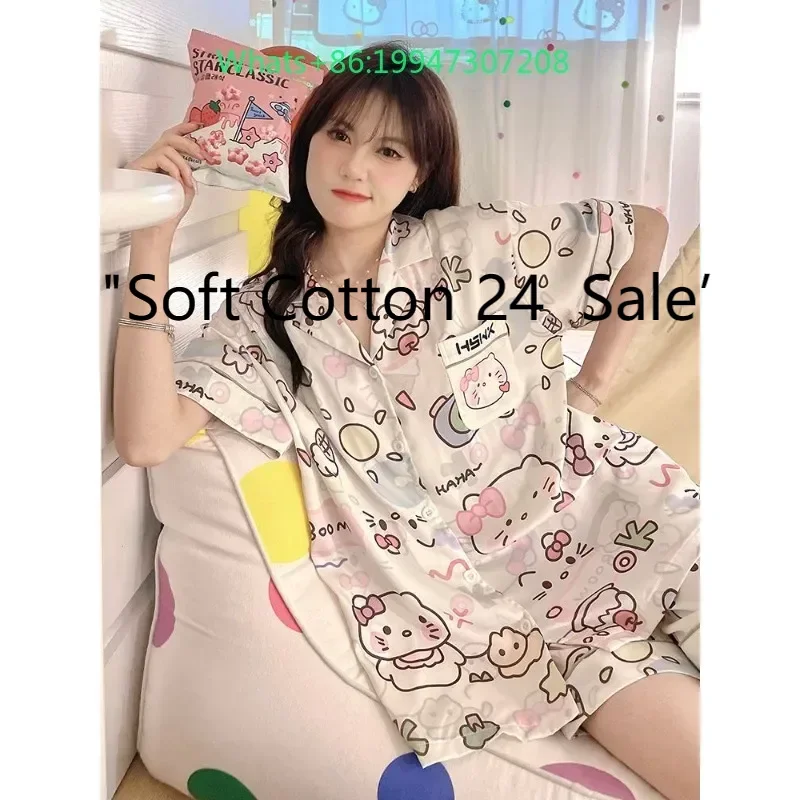 Summer new pink lapel cartoon cute HelloKitty pajamas women's short-sleeved shorts homewear set
Summer new pink lapel cartoon cute HelloKitty pajamas women's short-sleeved shorts homewear set