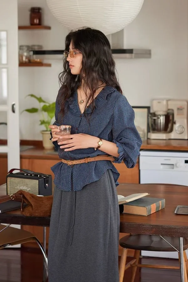 Gagarich 2026, клетчатая рубашка во французском стиле ретро с v-образным вырезом и рюшами, женская осенняя универсальная рубашка с длинными рукавами, свободная многослойная рубашка, новый стиль
Gagarich 2026, клетчатая рубашка во французском стиле ретро с v-образным вырезом и рюшами, женская осенняя универсальная рубашка с длинными рукавами, свободная многослойная рубашка, новый стиль