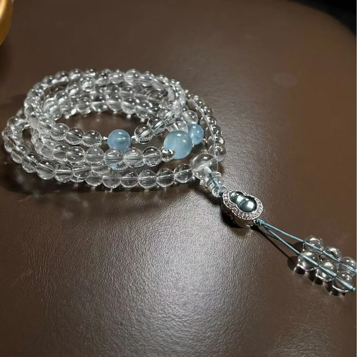 Natural White Crystal Aquamarine Multi-circle Bracelet, Fashionable, Light, Luxurious Simple
Natural White Crystal Aquamarine Multi-circle Bracelet, Fashionable, Light, Luxurious Simple