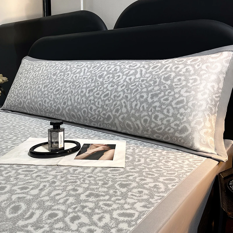 Double Long Pillowcase New Summer Cool Ice Silk Cool Long Pillowcase Available in Sizes of 48x100/48x120/48x150/48x180cm
Double Long Pillowcase New Summer Cool Ice Silk Cool Long Pillowcase Available in Sizes of 48x100/48x120/48x150/48x180cm
