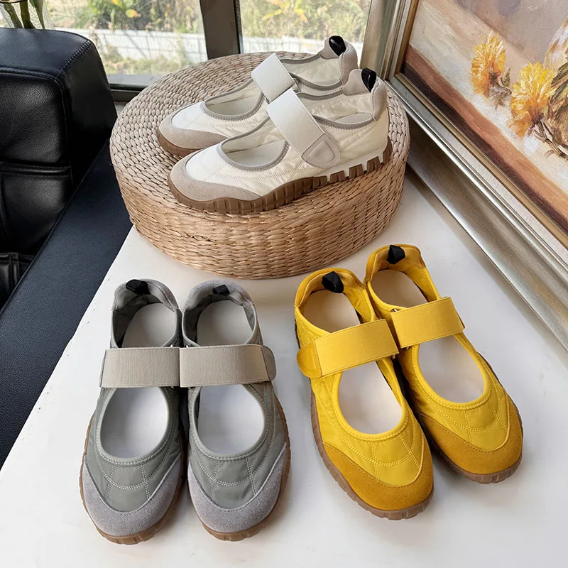 Новинка 2025, высокая версия Magic Sti Mary Jane Single oes, женская повседневная балетная кожа Cookie oes, корейская лоскутная кожа
Новинка 2025, высокая версия Magic Sti Mary Jane Single oes, женская повседневная балетная кожа Cookie oes, корейская лоскутная кожа