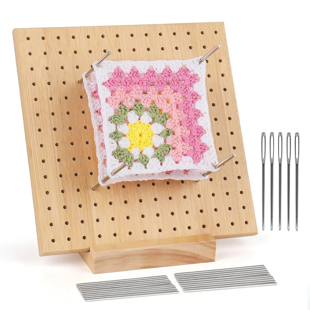 Wooden weaving board containing 20 stainless steel bar needles and 5 large-eye needles, perfect for weaving projects. 
Wooden weaving board containing 20 stainless steel bar needles and 5 large-eye needles, perfect for weaving projects.