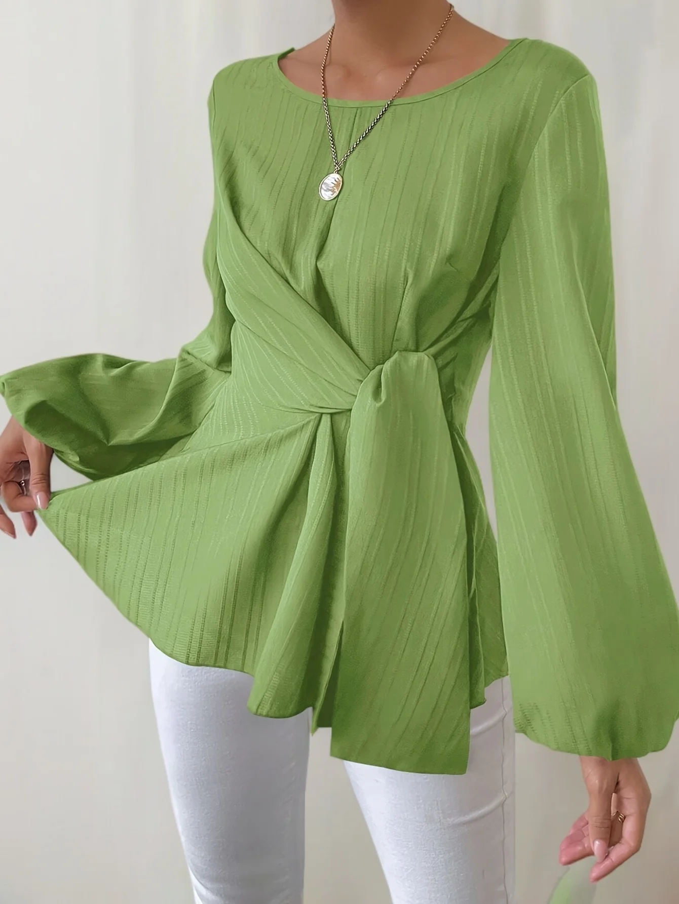 Women's Spring/summer Elegant Long Sleeve Shirt with Belt Ladies Fashion Crew Neck Loose Fit New Style Solid Color Shirt
Women's Spring/summer Elegant Long Sleeve Shirt with Belt Ladies Fashion Crew Neck Loose Fit New Style Solid Color Shirt