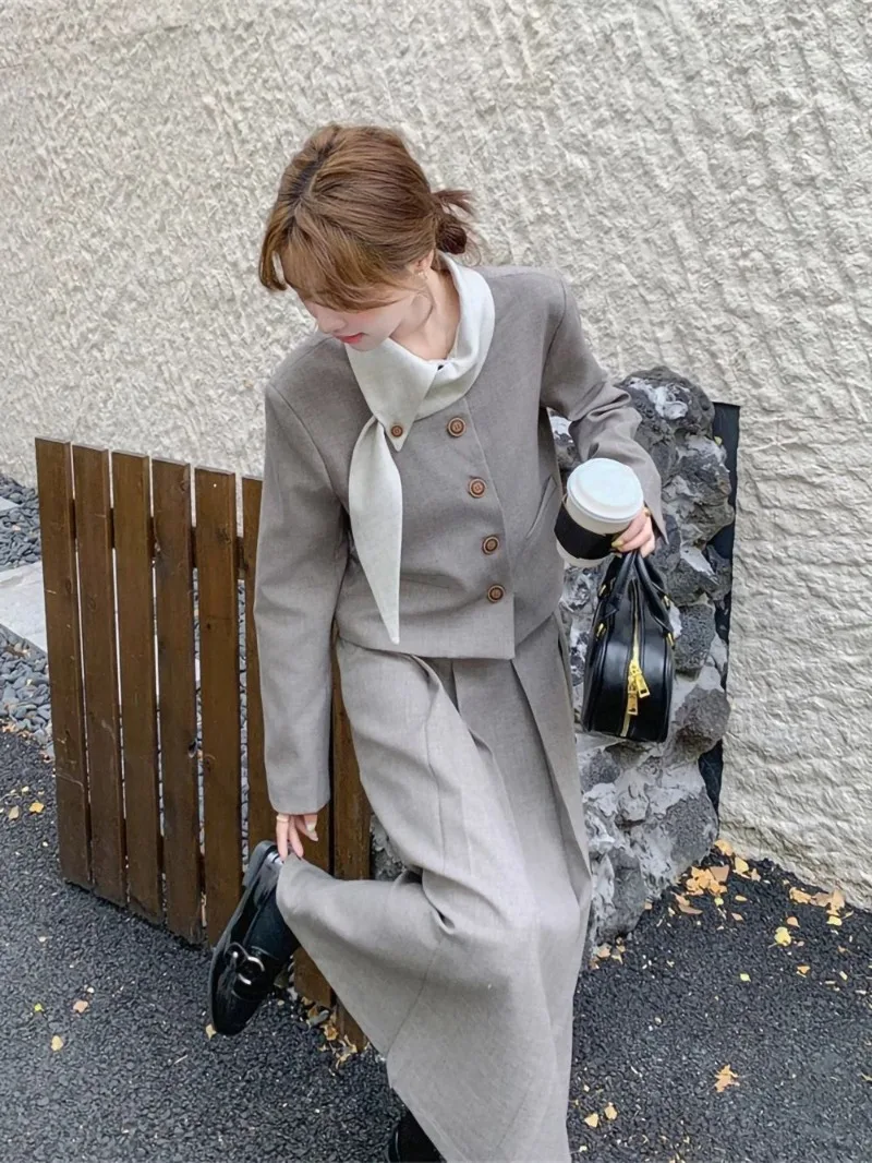 French Vintage Elegant 2 Piece Dress Set Women Korean Fashion Casual Party Suits Female Chic Long Sleeve Tops +Solid Skirt 2024
French Vintage Elegant 2 Piece Dress Set Women Korean Fashion Casual Party Suits Female Chic Long Sleeve Tops +Solid Skirt 2024
