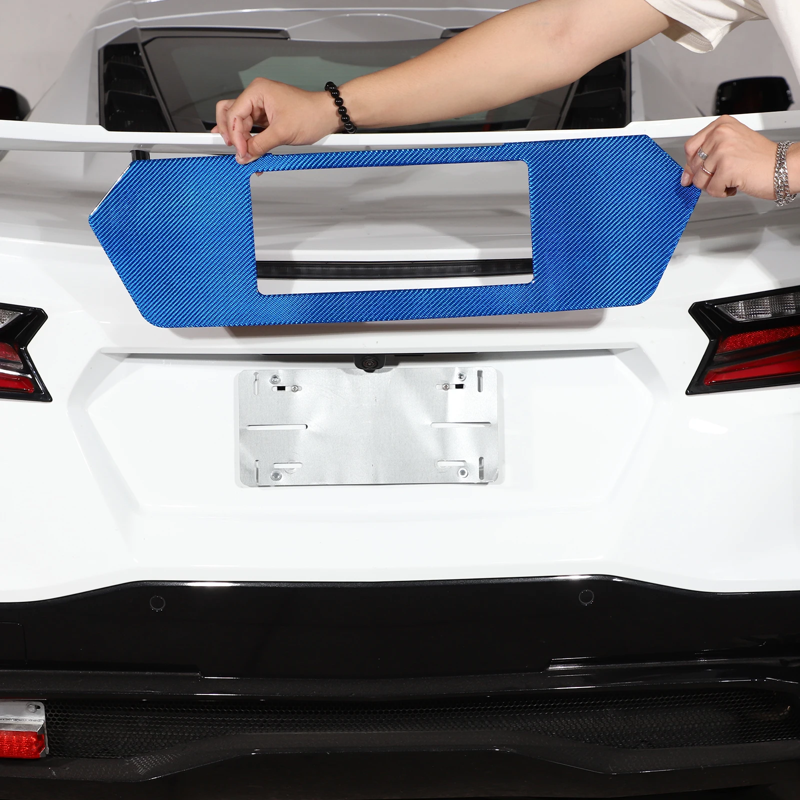 Для Chevrolet Corvette C8 Stingray Z51 Z06 2020-2023 мягкое углеродное волокно синий Автомобильный задний номерной знак отделка Наклейка Автомобильные аксессуары
Для Chevrolet Corvette C8 Stingray Z51 Z06 2020-2023 мягкое углеродное волокно синий Автомобильный задний номерной знак отделка Наклейка Автомобильные аксессуары