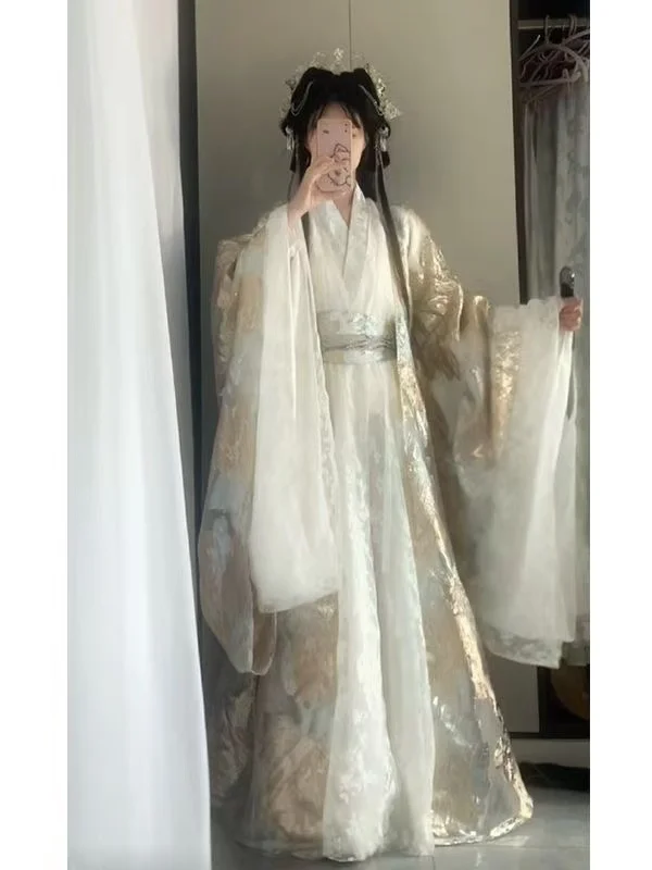 High-end Gold Stamping Hanfu Men Women Traditional Chinese Woven Dress Palace Style Brocade Carnival Party Cosplay Costume Niche
High-end Gold Stamping Hanfu Men Women Traditional Chinese Woven Dress Palace Style Brocade Carnival Party Cosplay Costume Niche