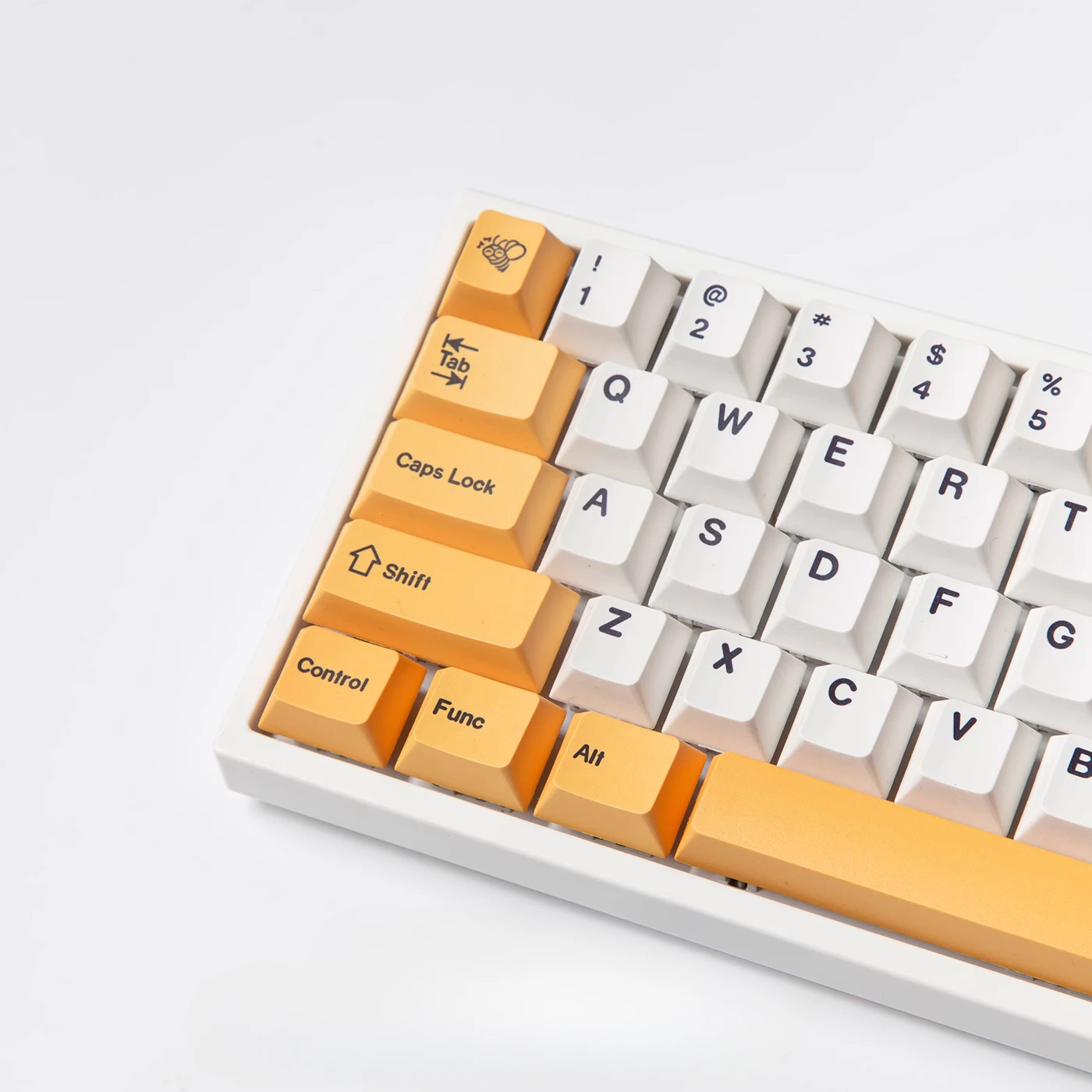 GMK Bee Keycaps Original Height PBT Scrub Sublimation IKBC Ningzhi 61/64/84/87/980
GMK Bee Keycaps Original Height PBT Scrub Sublimation IKBC Ningzhi 61/64/84/87/980