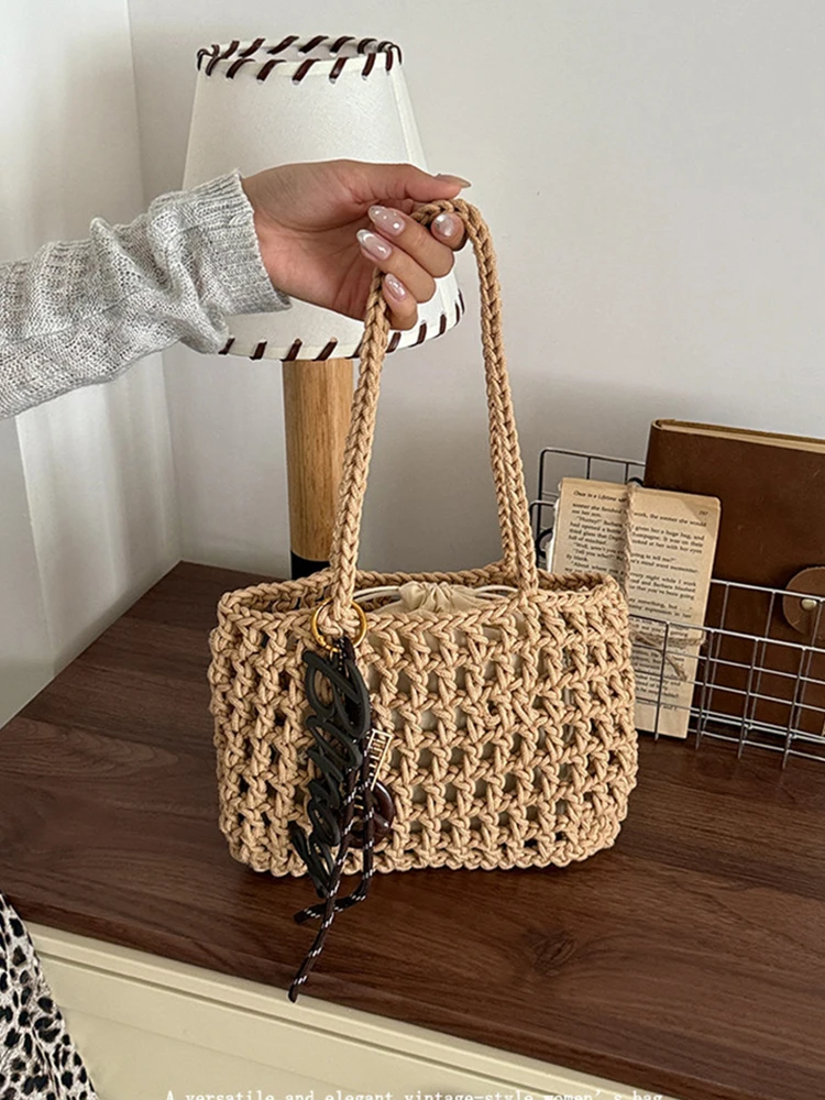 Japanese Style Hollow Out Knit Tote Bag Women Large Capacity Handheld Shoulder Bags Summer Beach Commute Work Handbags
Japanese Style Hollow Out Knit Tote Bag Women Large Capacity Handheld Shoulder Bags Summer Beach Commute Work Handbags
