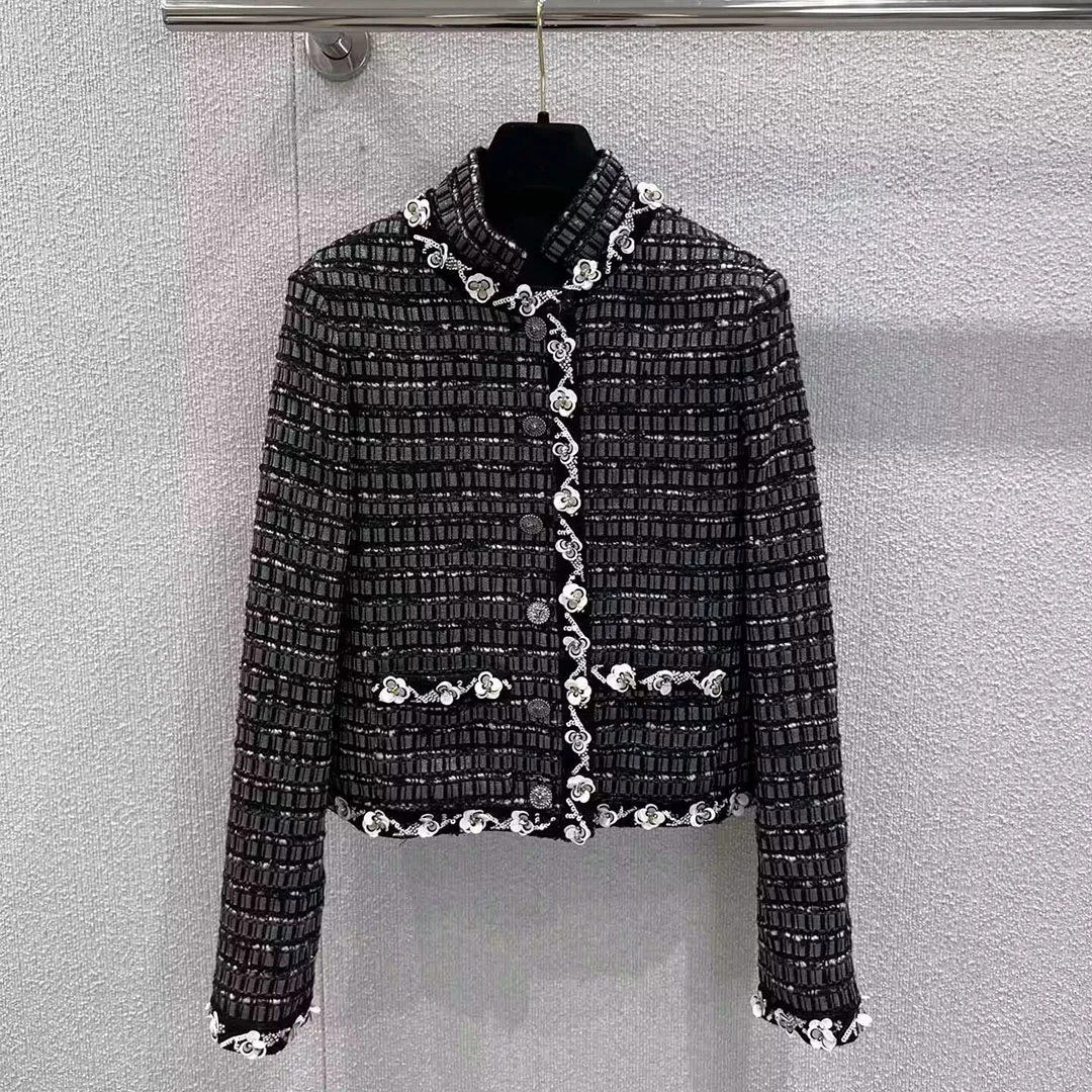 2025 Новая осенне-зимняя винтажная черная клетчатая твидовая куртка женская с круглым вырезом и бисером, блестками, с длинным рукавом, однобортное элегантное женское пальто
2025 Новая осенне-зимняя винтажная черная клетчатая твидовая куртка женская с круглым вырезом и бисером, блестками, с длинным рукавом, однобортное элегантное женское пальто