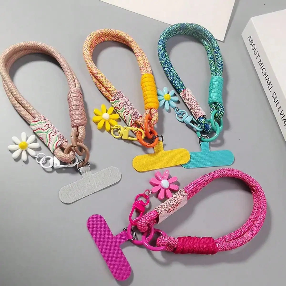 1pc Cherry Blossom Pendant Phone Lanyard, Short Wrist Strap, National Style Woven Bracelet, Personalized Floral Pattern Hanging Chain, Exquisite For Men & Women, Outdoor Sports Anti-Lost Phone Case Holder
1pc Cherry Blossom Pendant Phone Lanyard, Short Wrist Strap, National Style Woven Bracelet, Personalized Floral Pattern Hanging Chain, Exquisite For Men & Women, Outdoor Sports Anti-Lost Phone Case Holder