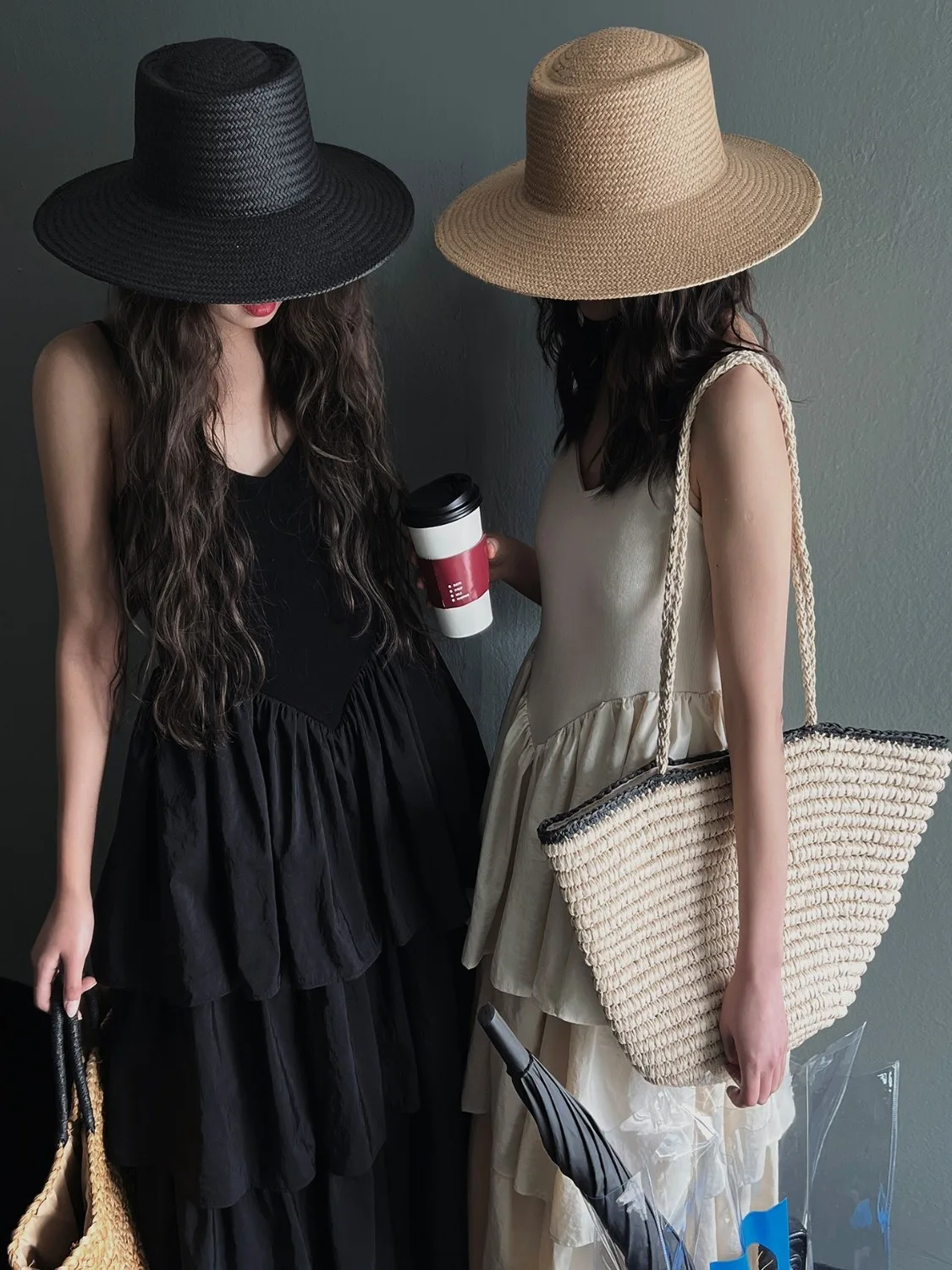 Chic Casual V-Neck Overhead Dress Women's Sleeveless Cake Skirt Pure Desire Long Dress Korean Style Summer Season Girl's Dress
Chic Casual V-Neck Overhead Dress Women's Sleeveless Cake Skirt Pure Desire Long Dress Korean Style Summer Season Girl's Dress