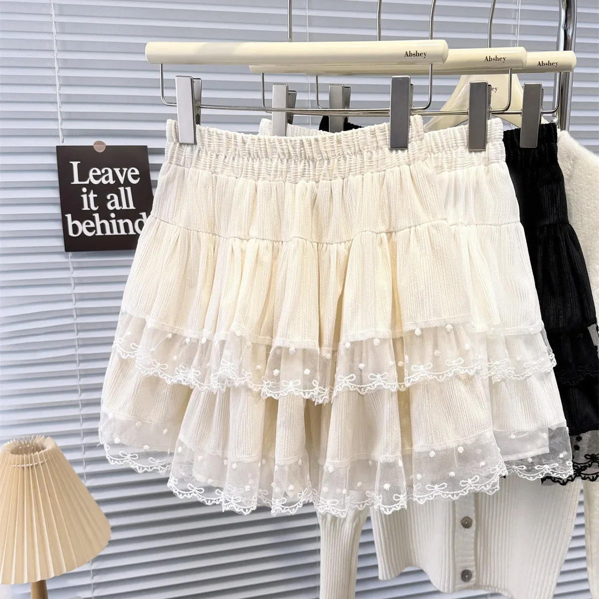 Lace Cake Skirt 2025 Spring New Solid Ballet Ruffle Edge Layer By Layer Pleated Tutu Mini Women Skirt
Lace Cake Skirt 2025 Spring New Solid Ballet Ruffle Edge Layer By Layer Pleated Tutu Mini Women Skirt