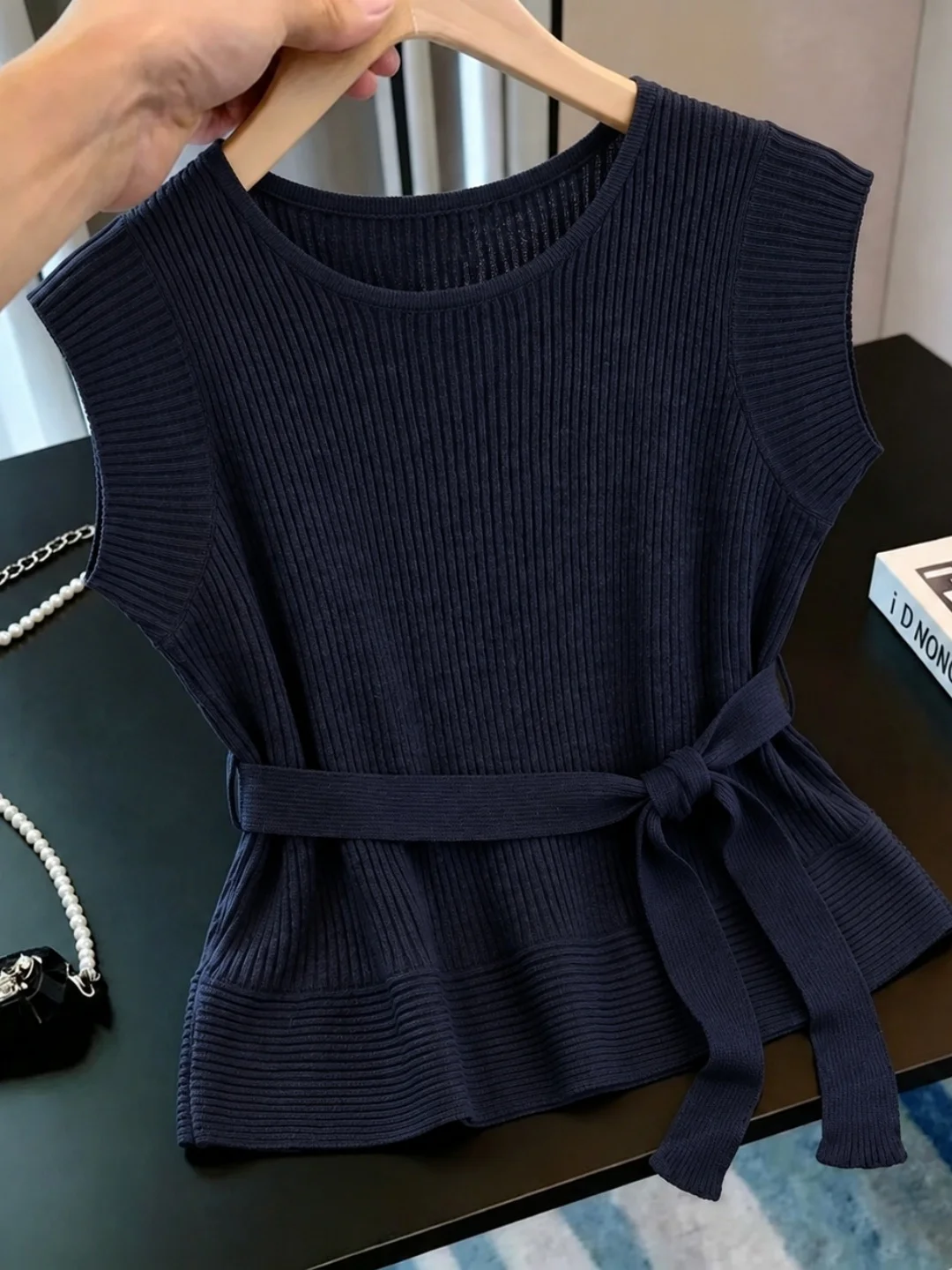 Elegant Knot Waist Short Sleeve Knitted Top Soft Stylish Summer Versatile Ageless Fashionable Small Shirt Women's Clothing
Elegant Knot Waist Short Sleeve Knitted Top Soft Stylish Summer Versatile Ageless Fashionable Small Shirt Women's Clothing
