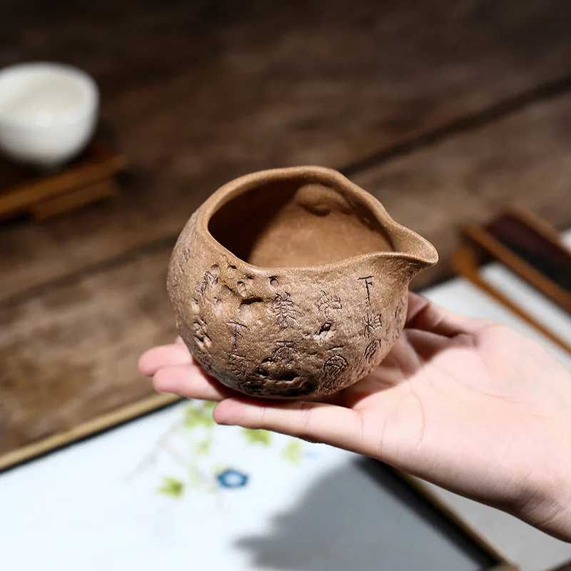 High Quality Yixing Handmade Purple Sand Fair Mug Tea Making Kung Fu Teaware Ore Beige Clay Household Pitcher
High Quality Yixing Handmade Purple Sand Fair Mug Tea Making Kung Fu Teaware Ore Beige Clay Household Pitcher