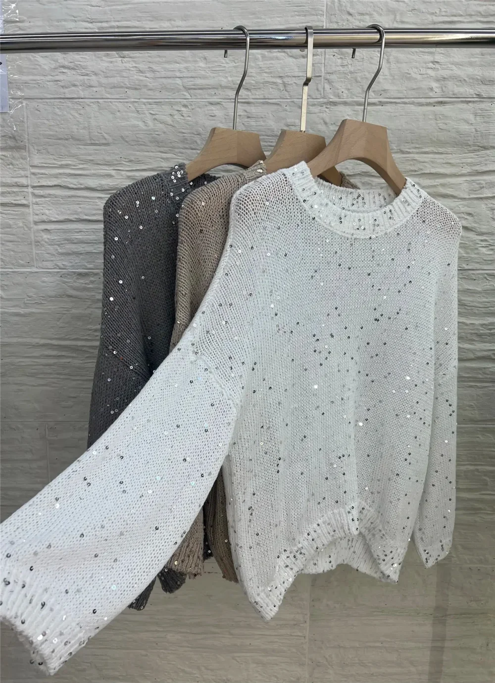 Ladies Sequined Linen Long-Sleeved Knitwear Crew Neck Thin Pullover Sweater
Ladies Sequined Linen Long-Sleeved Knitwear Crew Neck Thin Pullover Sweater