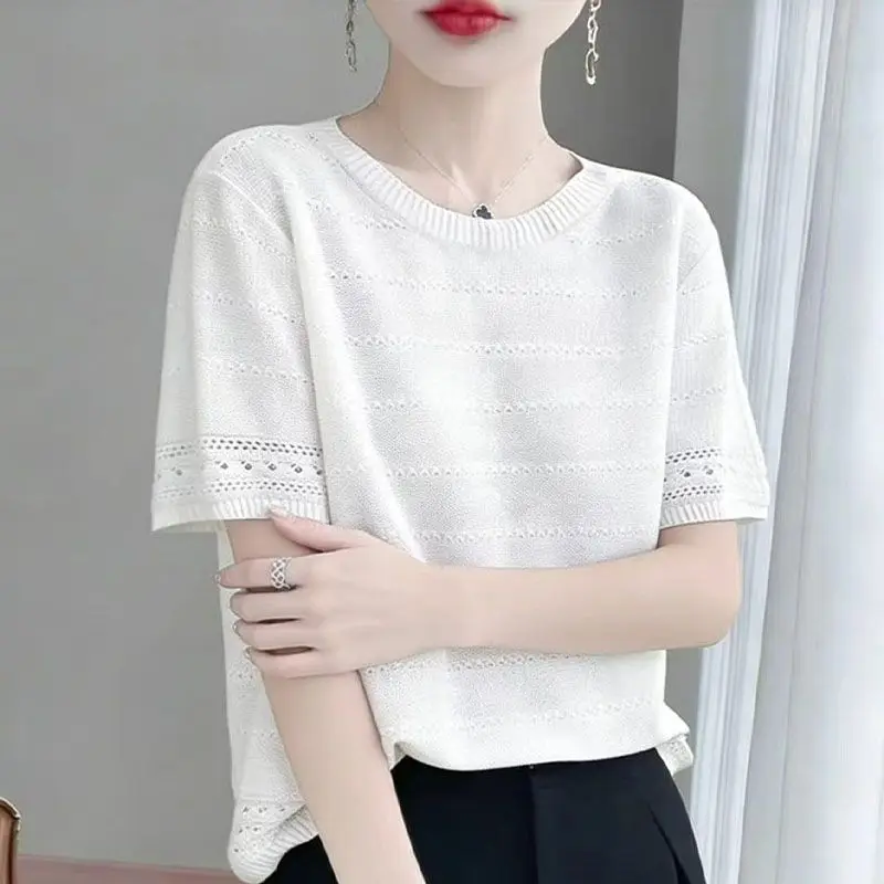 Women Dopamine Ice Silk Knit Top Round Neck Hollow Stripe Short Sleeve Loose Thin Casual T Shirt
Women Dopamine Ice Silk Knit Top Round Neck Hollow Stripe Short Sleeve Loose Thin Casual T Shirt