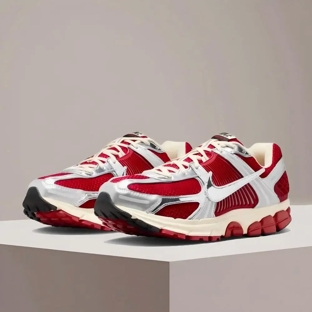 Кроссовки для бега Nike ZOOM VOMERO 5 — нескользящие, прочные, с амортизацией, стильные кроссовки для бега IM3486-600
Кроссовки для бега Nike ZOOM VOMERO 5 — нескользящие, прочные, с амортизацией, стильные кроссовки для бега IM3486-600