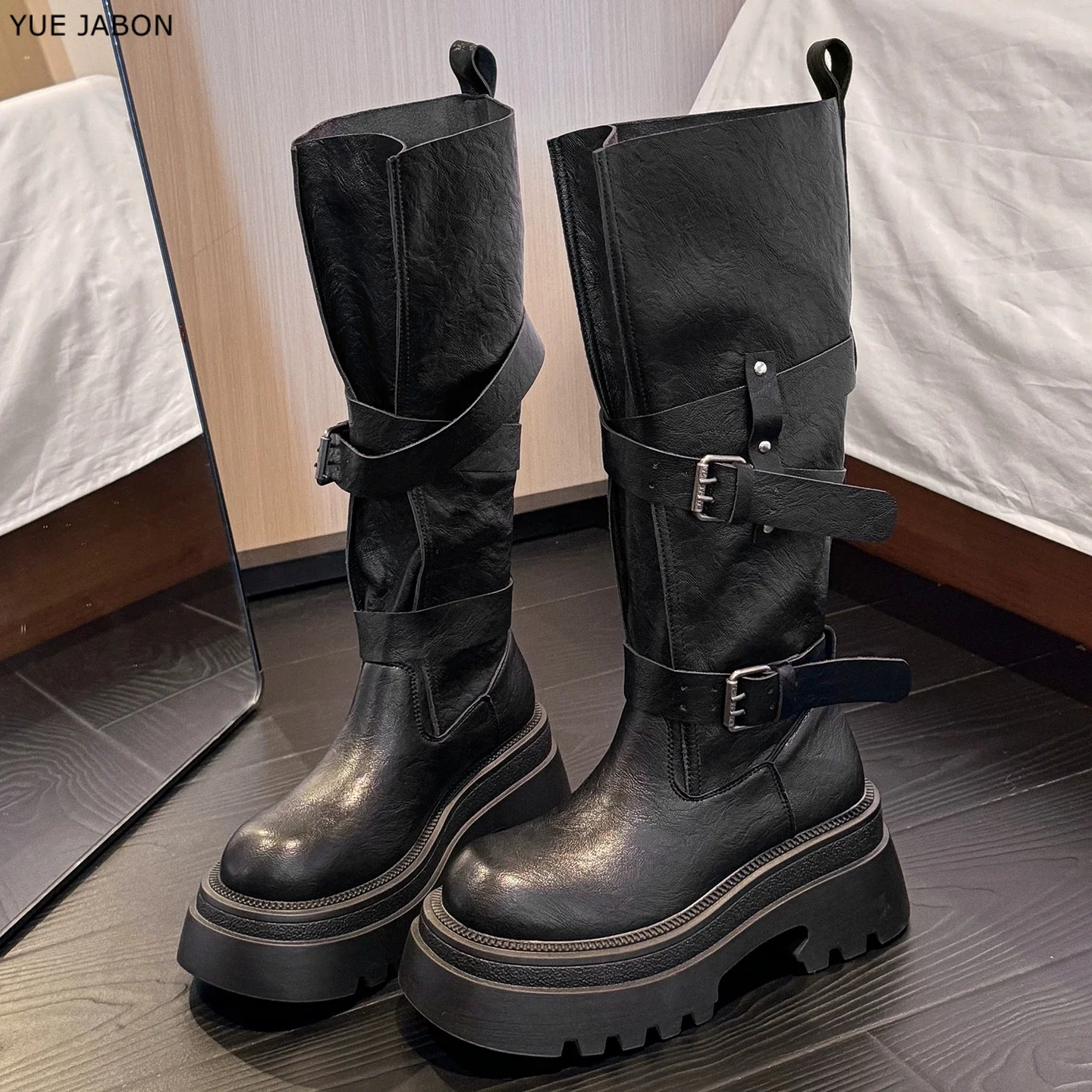 Black Vintage Thick Bottom Woman Knee High Boots Fashion Belt Buckle Zippers Shoes Female Knight Long Winter Booties Shoes
Black Vintage Thick Bottom Woman Knee High Boots Fashion Belt Buckle Zippers Shoes Female Knight Long Winter Booties Shoes