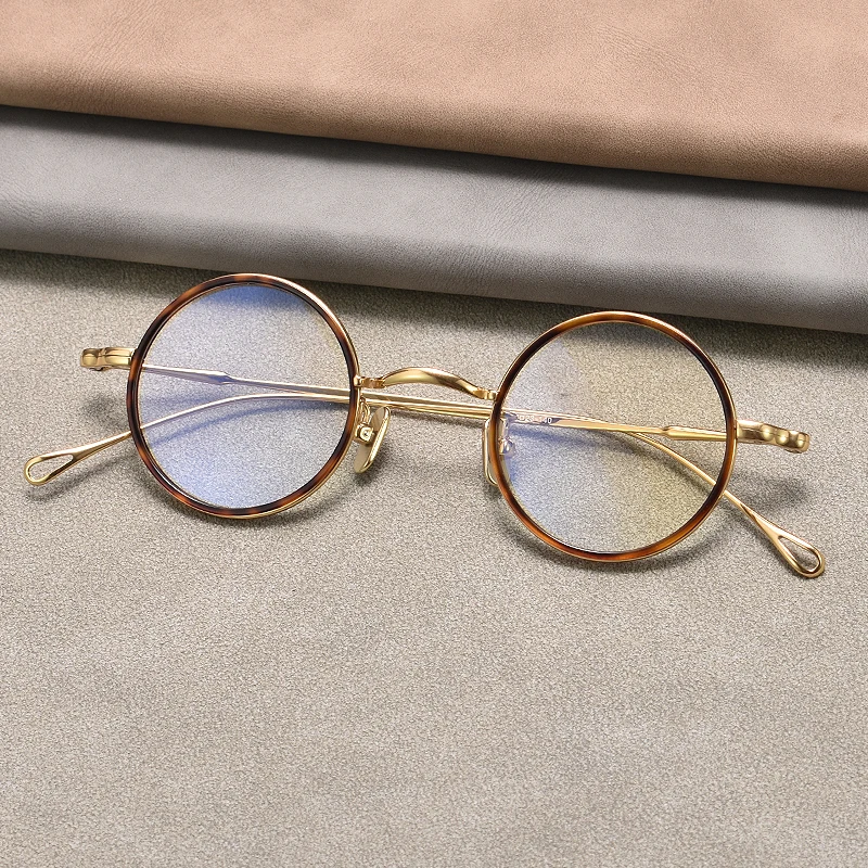 Japanese Vitage Small Round Glasses Frame V8 Handmade Ultralight 7g Titanium Eyeglasses Small Face Retro Eyewear Spectacle New
Japanese Vitage Small Round Glasses Frame V8 Handmade Ultralight 7g Titanium Eyeglasses Small Face Retro Eyewear Spectacle New