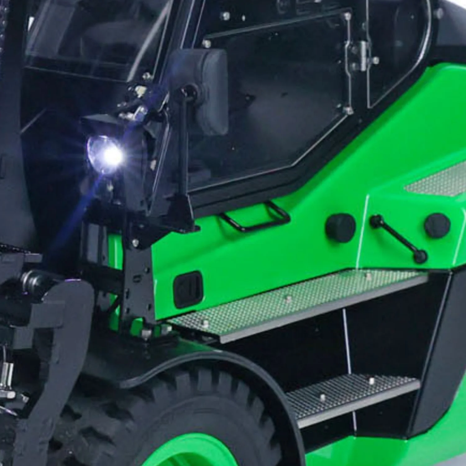 LESU 1/14 RC Hydraulic Painted Forklift Kits Aoue-LD160S Controlled Model W/ Motor ESC Light Sound Remoted Vehicle Toy THZH1469
LESU 1/14 RC Hydraulic Painted Forklift Kits Aoue-LD160S Controlled Model W/ Motor ESC Light Sound Remoted Vehicle Toy THZH1469