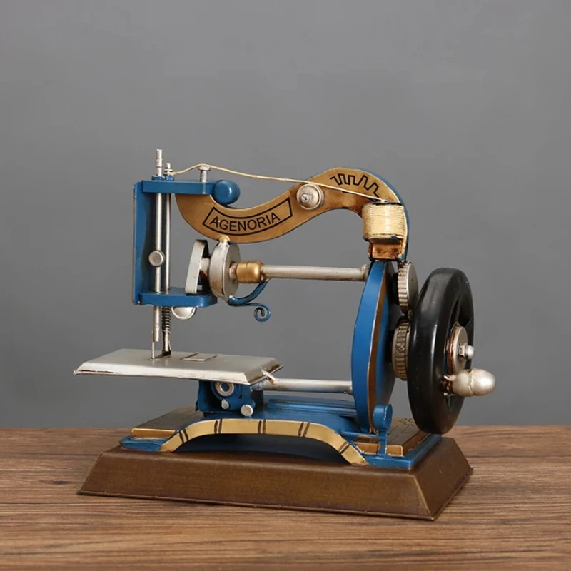 Винтажная опора для декора швейной машины - модель железной педали в деревенском стиле для витрины розничного магазина, центральная часть промышленного стола в стиле стимпанк
Винтажная опора для декора швейной машины - модель железной педали в деревенском стиле для витрины розничного магазина, центральная часть промышленного стола в стиле стимпанк