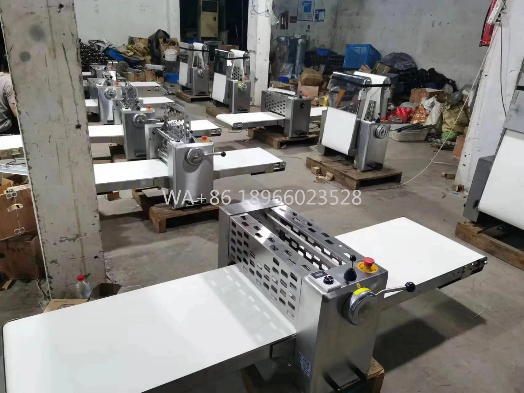 Opener Stainless Steel Dough Sheeter for Sale Quality Wholesale Commercial Desktop Shortening Machine Vertical Pastry
Opener Stainless Steel Dough Sheeter for Sale Quality Wholesale Commercial Desktop Shortening Machine Vertical Pastry