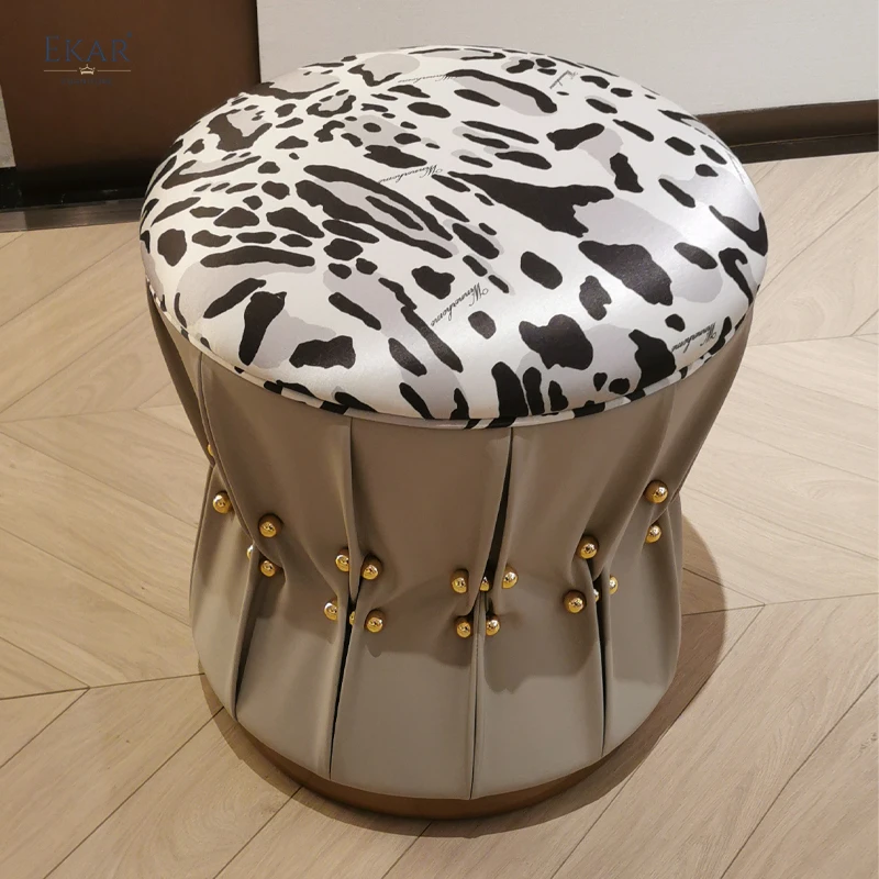 2025 Luxurious Gold Brushed Metallic Finish Drum Stool Contemporary Accent Seating
2025 Luxurious Gold Brushed Metallic Finish Drum Stool Contemporary Accent Seating