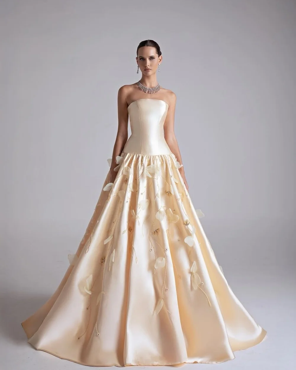 Customized Intricate Luxury Handmade Flower Beading Sequined A-line Strapless Long Dresses Evening Dresses Sizes Available Retro
Customized Intricate Luxury Handmade Flower Beading Sequined A-line Strapless Long Dresses Evening Dresses Sizes Available Retro