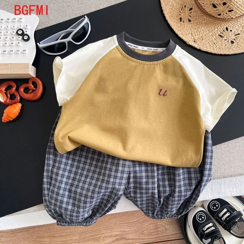 Korean Baby Boy Summer Casual Suit 2026 New Boys Color Blocked T-shirt Pure Cotton Summer Clothes+checkered Pants Two-piece Set
Korean Baby Boy Summer Casual Suit 2026 New Boys Color Blocked T-shirt Pure Cotton Summer Clothes+checkered Pants Two-piece Set