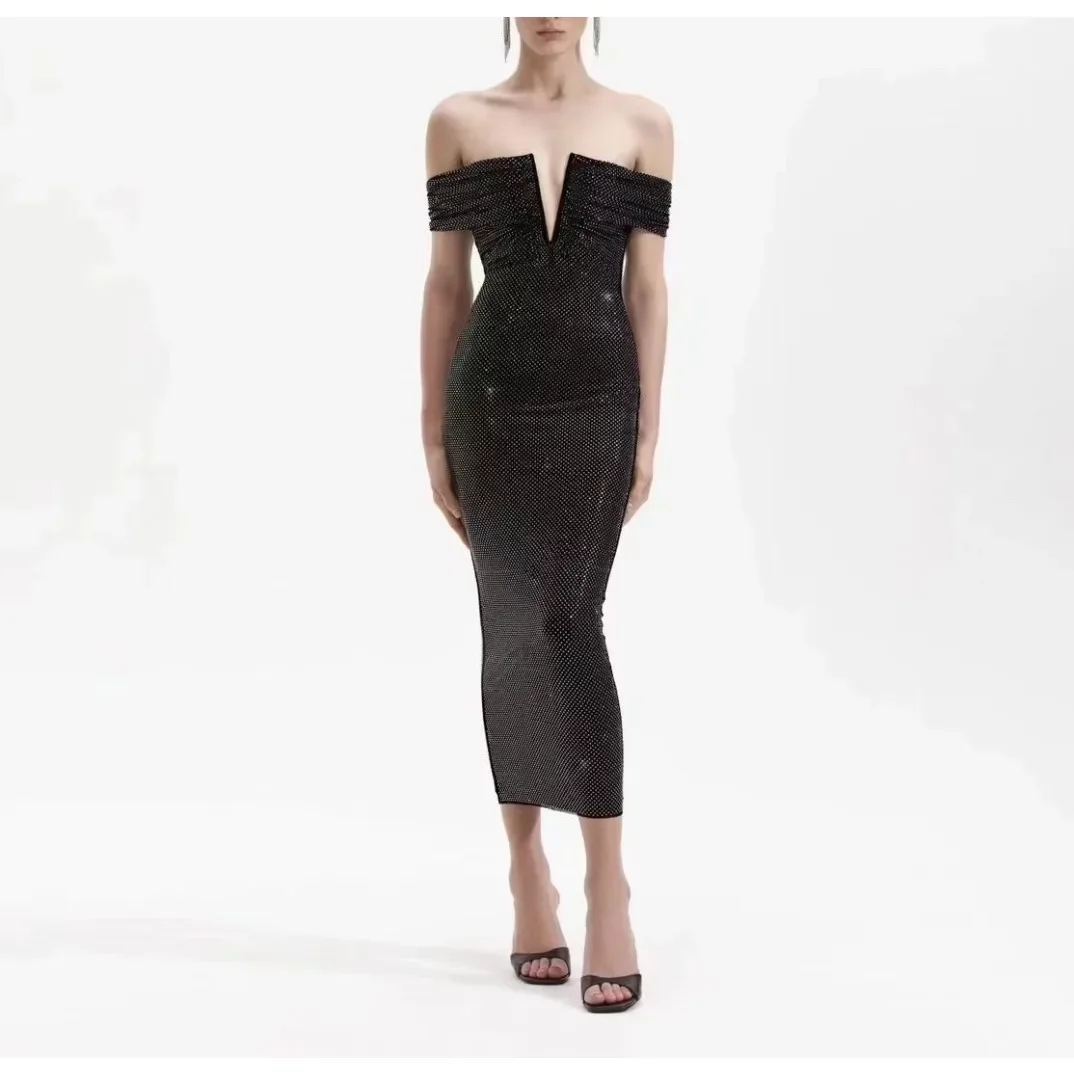 Black Deep-V Tube Top Shoulder Collar Short Sleeve 2024 Women High Quality Sexy Club Elegant Diamonds Pressed Midi Dress
Black Deep-V Tube Top Shoulder Collar Short Sleeve 2024 Women High Quality Sexy Club Elegant Diamonds Pressed Midi Dress