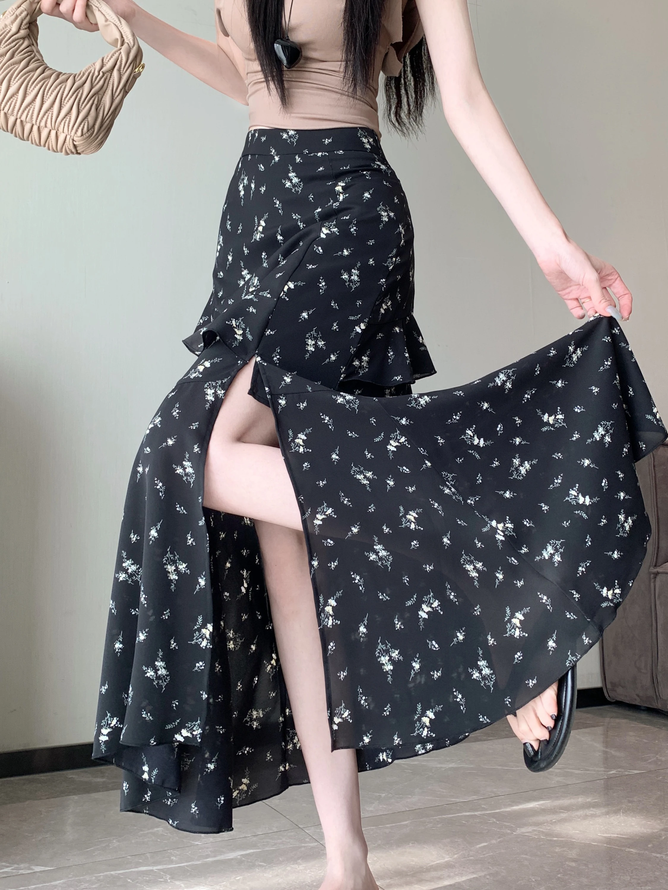 Summer Thin Chiffon Half Skirt Women's High Waist A-Line Gown with Lace Hem Print Casual High Quality Commute Style Korean Ve...
Summer Thin Chiffon Half Skirt Women's High Waist A-Line Gown with Lace Hem Print Casual High Quality Commute Style Korean Ve...