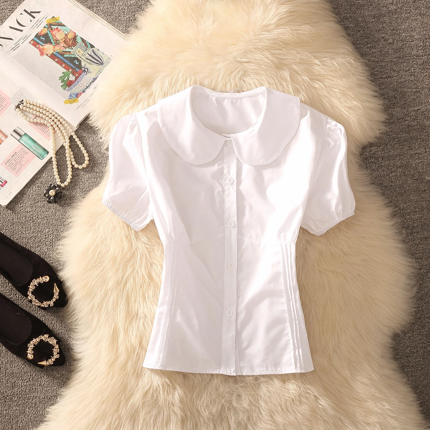 Summer 2026 Korean Style College Fashion Doll Collar Short Sleeve Shirt White Waist Cinching Slimming Versatile Women's Top
Summer 2026 Korean Style College Fashion Doll Collar Short Sleeve Shirt White Waist Cinching Slimming Versatile Women's Top