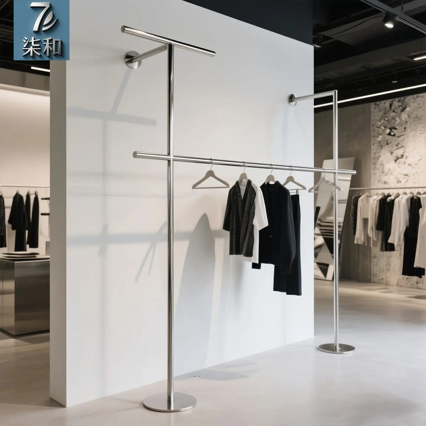 Clothing store display rack Wall-mounted stainless steel clothes rack Special display rack for men's and women's clothing stores
Clothing store display rack Wall-mounted stainless steel clothes rack Special display rack for men's and women's clothing stores