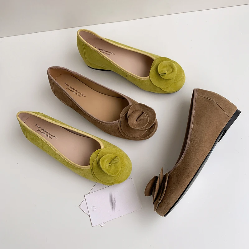Fashion Women Elegant Pumps Shoes Shallow Flower Wedge Heels Suede Leather Mary Jane Shoes All-Matching Party Dress Size 34-40
Fashion Women Elegant Pumps Shoes Shallow Flower Wedge Heels Suede Leather Mary Jane Shoes All-Matching Party Dress Size 34-40