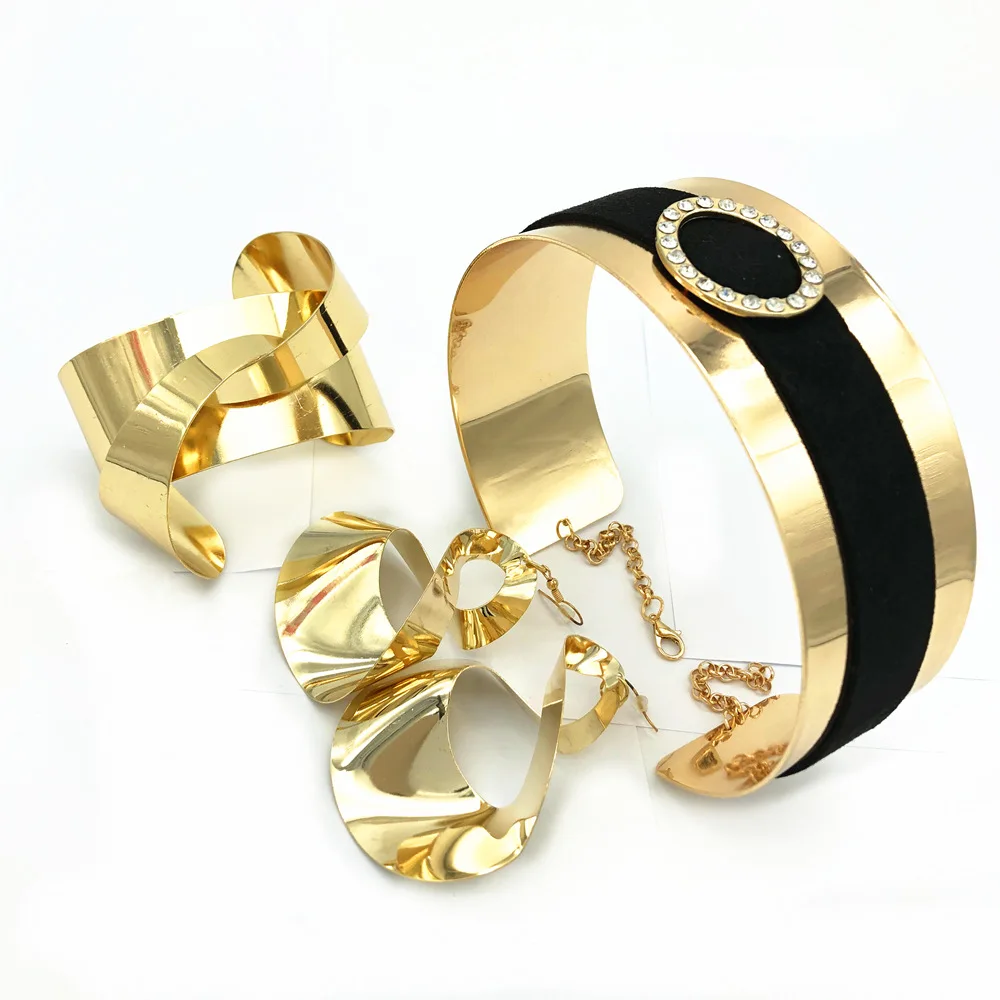 European necklace three-piece collar set choker punk style new collar cross-border jewelry necklace
European necklace three-piece collar set choker punk style new collar cross-border jewelry necklace