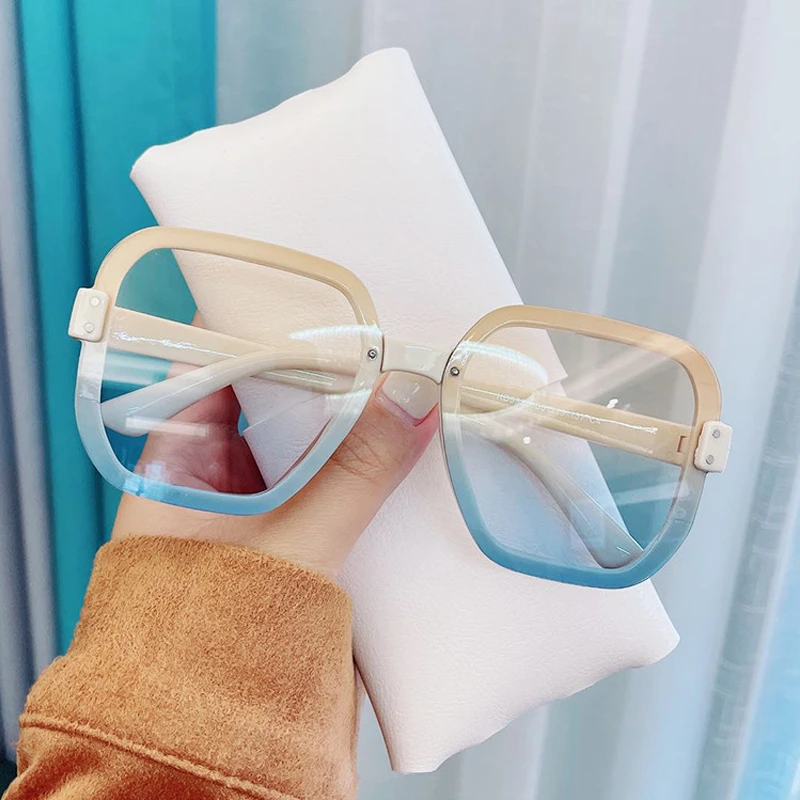 Classic Oversized Square Frame Sunglasses Luxury Oversized Eyeglasses Vintage Classic Sports Eyewear Outdoor Gradient Eyewear
Classic Oversized Square Frame Sunglasses Luxury Oversized Eyeglasses Vintage Classic Sports Eyewear Outdoor Gradient Eyewear