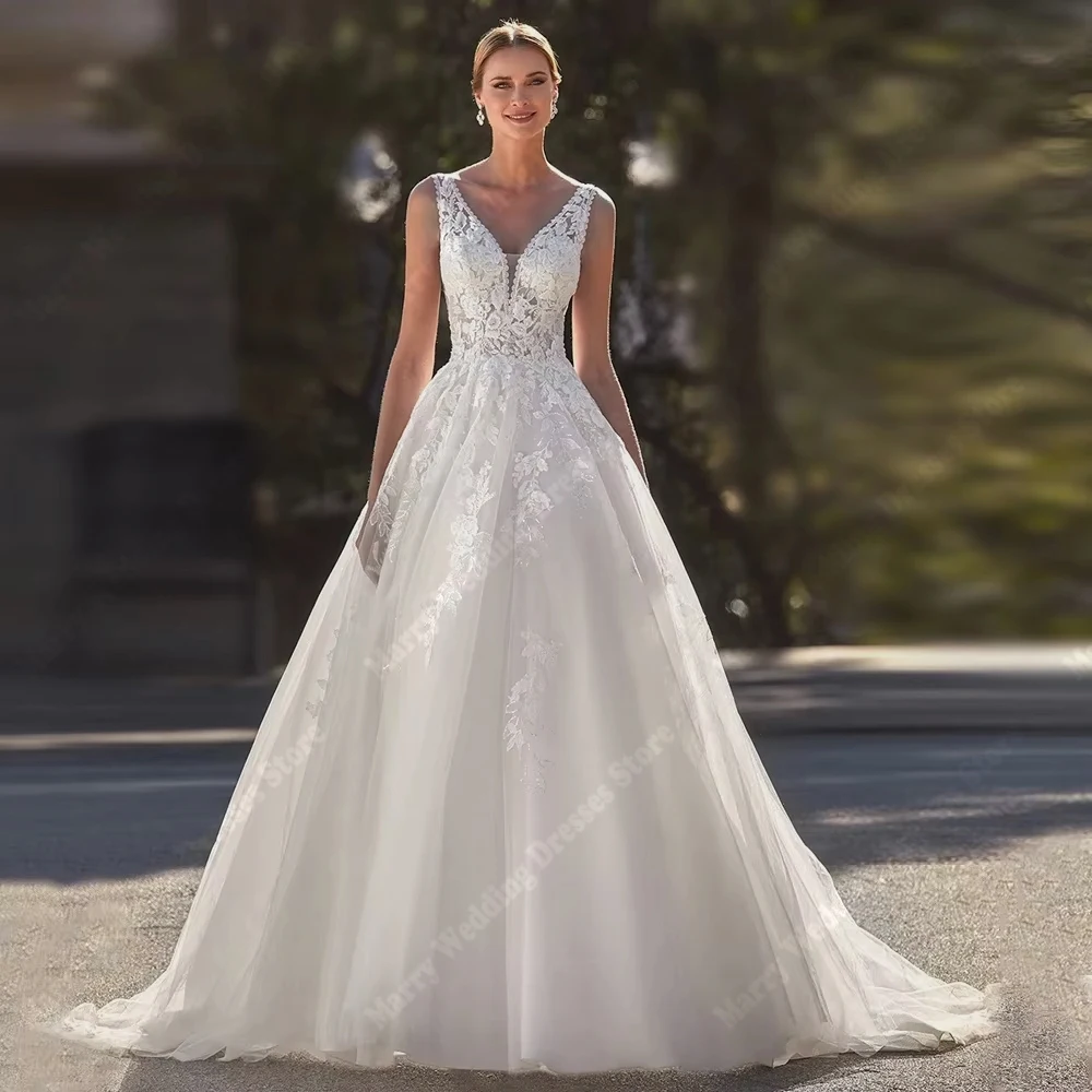 Modern Exquisite A Line Women's Wedding Dresses Sexy Deep V-Neck Lace Appliques Bridal Gowns Banquet Robes De Mariée Customized
Modern Exquisite A Line Women's Wedding Dresses Sexy Deep V-Neck Lace Appliques Bridal Gowns Banquet Robes De Mariée Customized