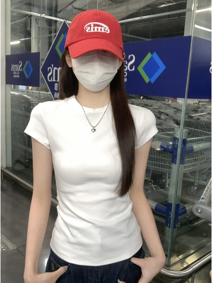 Summer White ort Sve Women's T-irt Slim Fit round Ne Base Layer Top Korean Sle Versatile Faionable Base irt
Summer White ort Sve Women's T-irt Slim Fit round Ne Base Layer Top Korean Sle Versatile Faionable Base irt