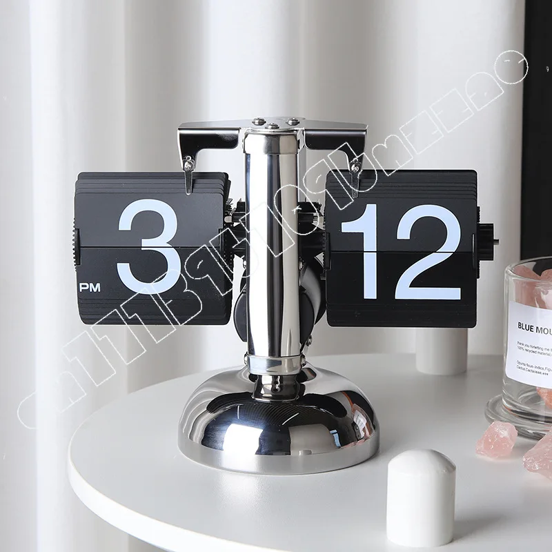 Automatic page turning clock, living room TV cabinet, home decoration ornament, simple small balance, mechanical desk clock
Automatic page turning clock, living room TV cabinet, home decoration ornament, simple small balance, mechanical desk clock