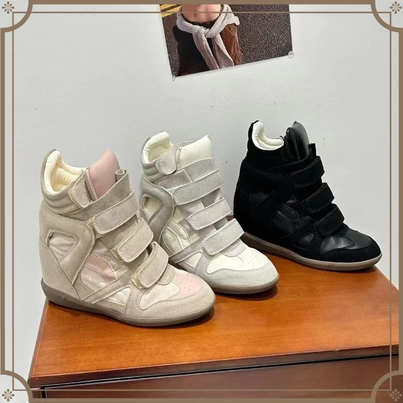 New High Top Women Boots Luxury Women Casual Shoes Thick Bottom Heightening Magic Tape Sports Shoes Design Invisible Heightening
New High Top Women Boots Luxury Women Casual Shoes Thick Bottom Heightening Magic Tape Sports Shoes Design Invisible Heightening